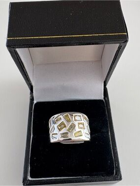 Bomb Party Move With Grace Ring RG55856 Yellow Topaz CZ Rhodium Plating